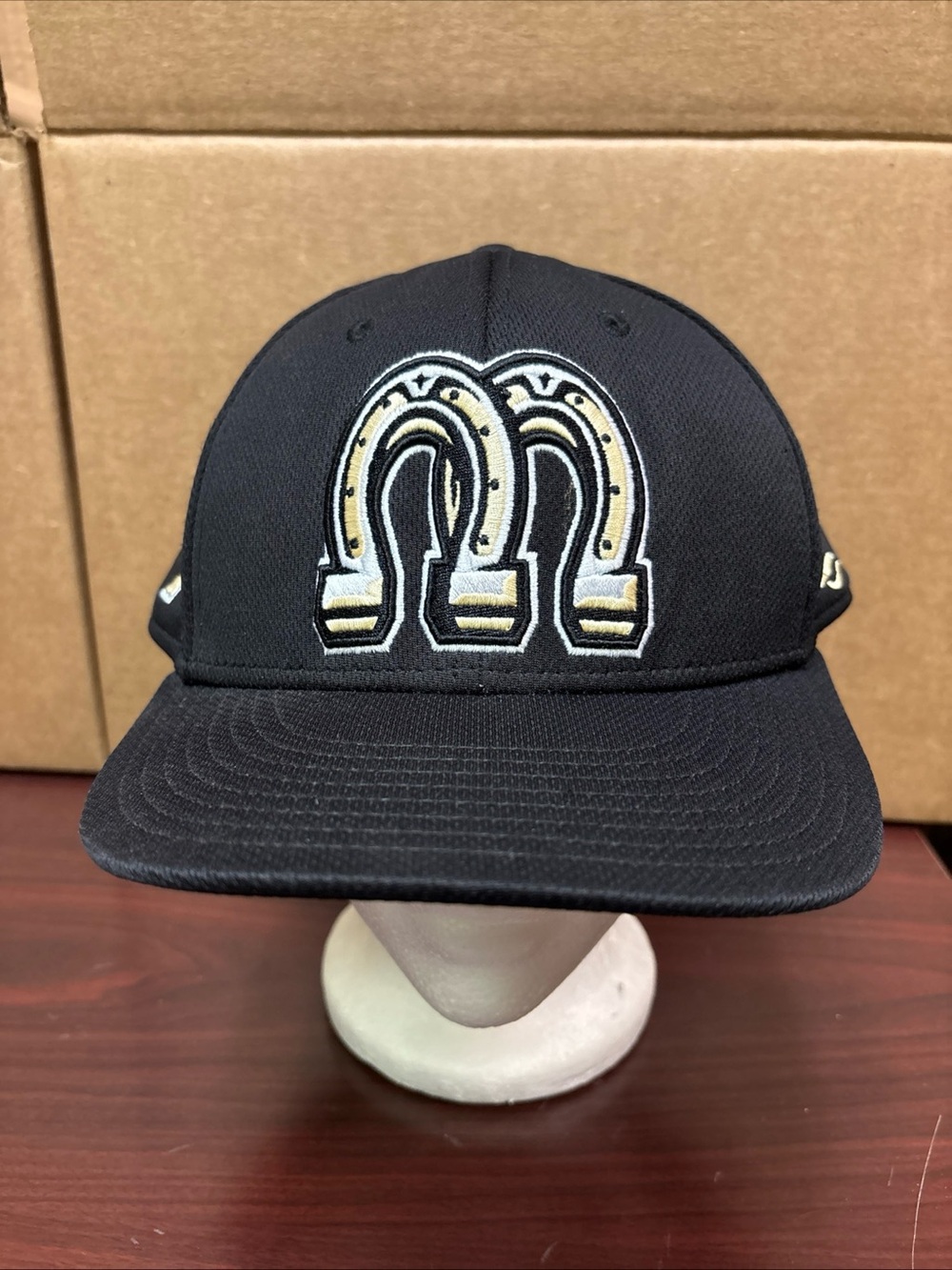Billings Mustangs Fitted Hat Baseball Cap Black 7 3/4 MiLB Stretch Fit Men’s